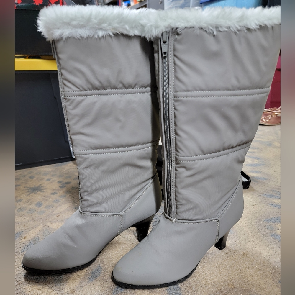 Messages Tall Insulated Grey Boots